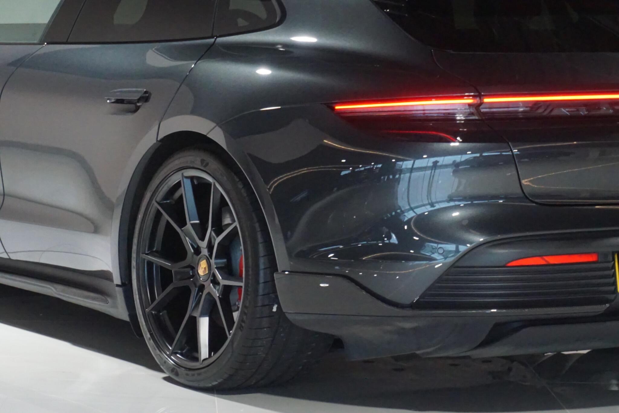 Porsche Taycan Performance Plus 93.4kWh GTS Sport Turismo 5dr Electric Auto 4WD (11kW Charger) (598 ps)